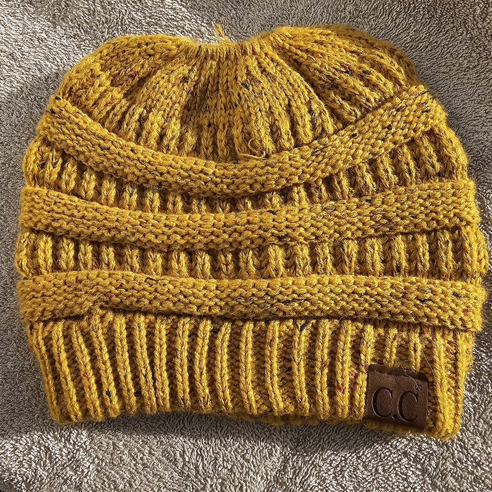 C.C. Bun Beanie Gold Mottled
